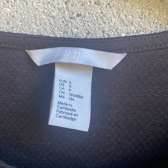 H&M Lace Peplum Top - Picture 2 of 10